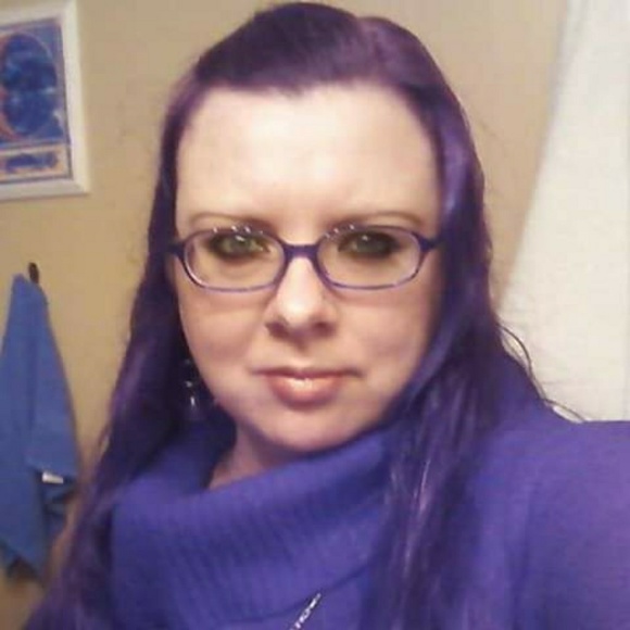 Meet your Posher, Crystal - Picture 1 of 1